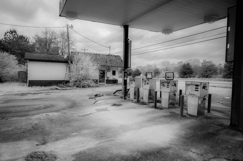 Old Gas Station.jpg